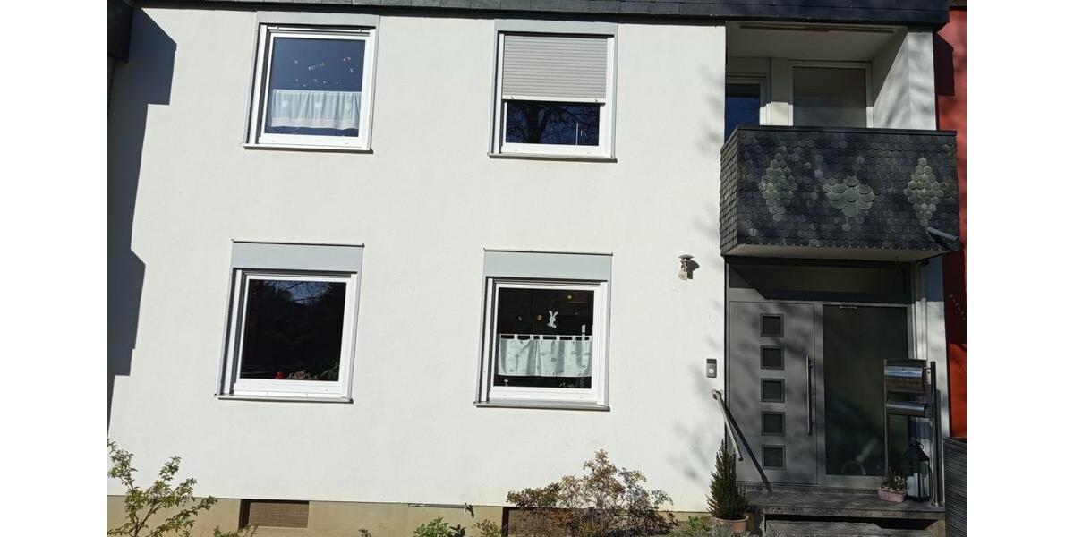 Reihenhaus Saarbrücken Eschberg - 7 Zimmer, 165 m&sup2;, 429.000&euro; | Angebot:26356073