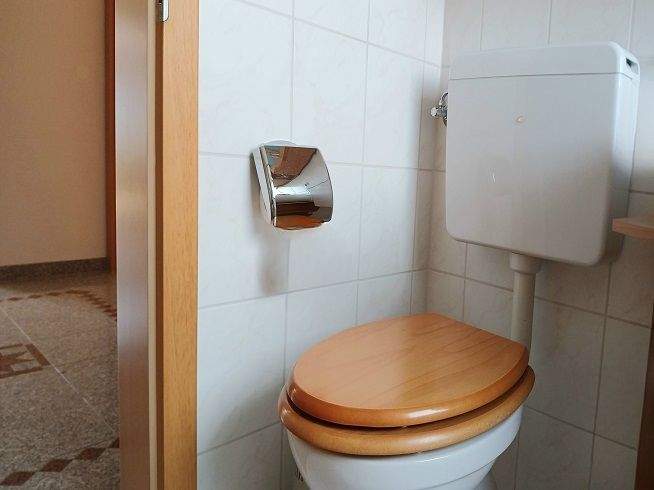 Renovierte, gepflegte, 2-Zi.- Wohnung mit Garage! 2 zimmer