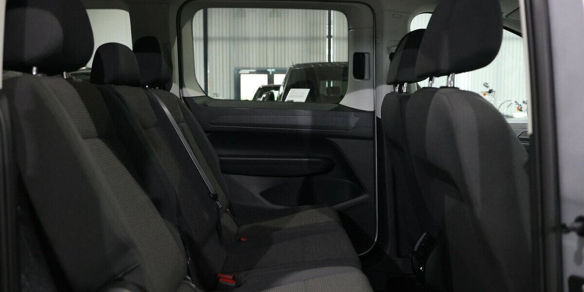 VW Caddy Maxi 1.5 TSI Comfortline / 7-SITZER / LED 27.000 km 27.991 &euro; Hamm 59077
