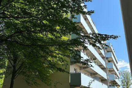 Erstbezug nach Sanierung 3-Zimmer-Wohnung mit Balkon + TG
