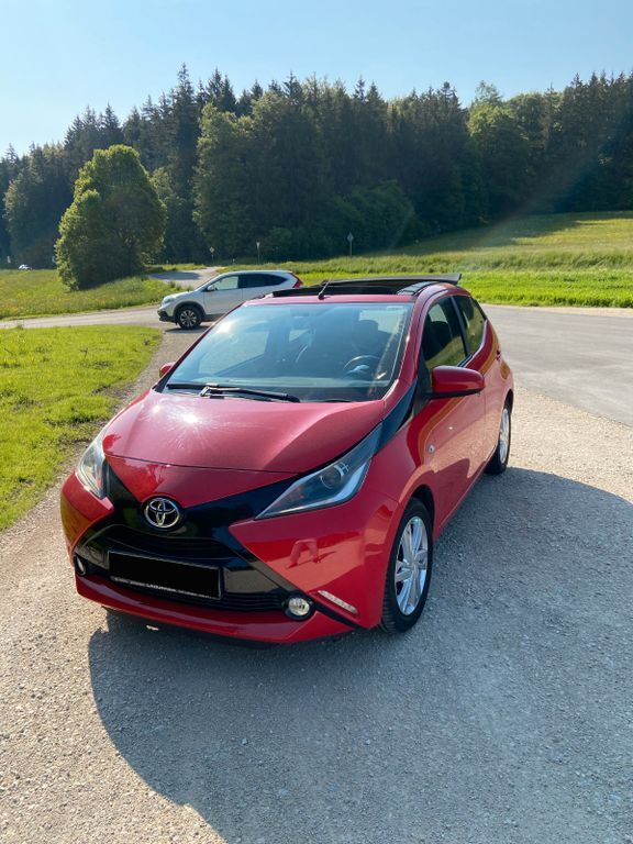 Aygo (X)