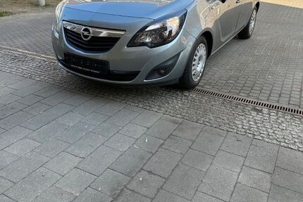 Opel Meriva 85.000 km 6.950 &euro; Berlin 10785