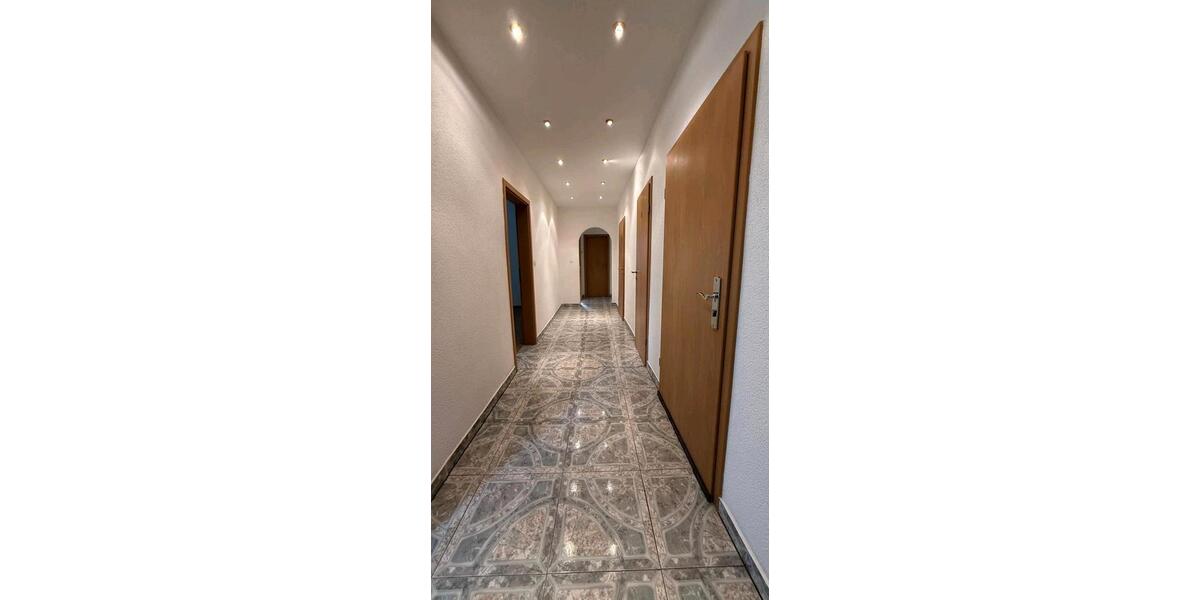 Erdgeschoßwohnung Coburg - 4.5 Zimmer, 120 m&sup2;, 230.000&euro; | Angebot:27107810