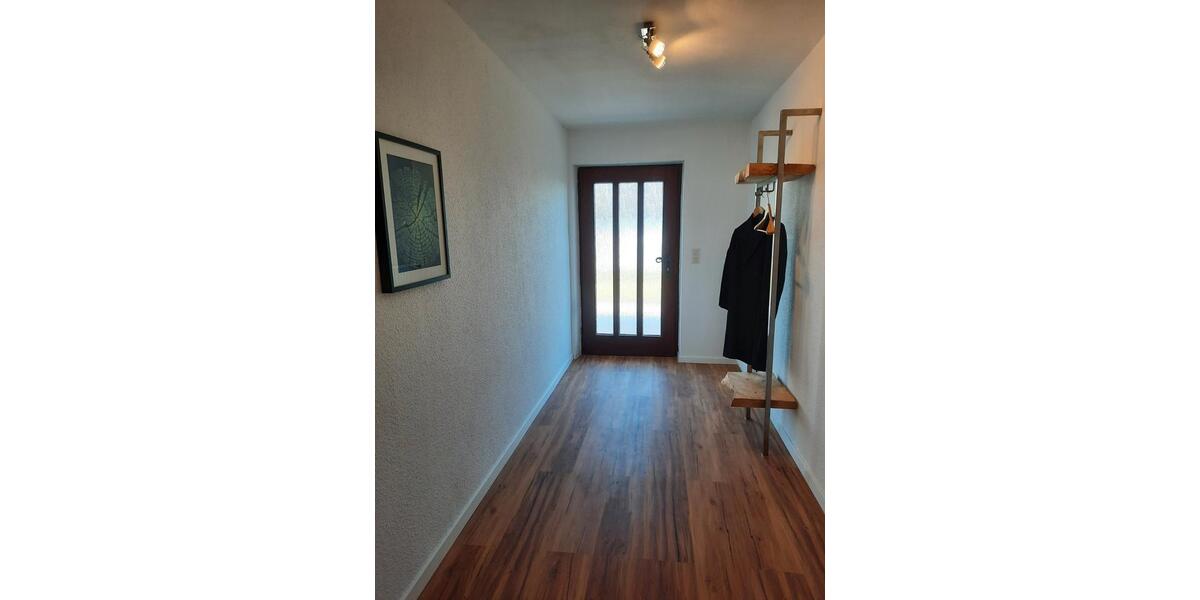 Etagenwohnung Haunsheim - 2 Zimmer, 85 m&sup2;, 670&euro; | Angebot:26366344