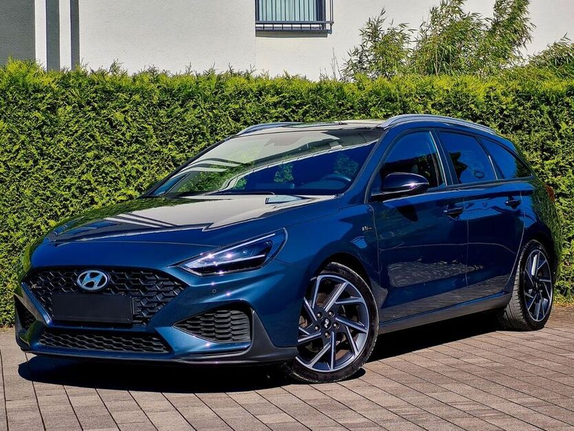 i30
