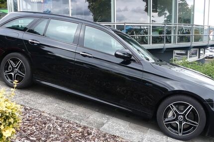 Mercedes-Benz E 300 97.886 km 33.700 &euro; Buttlar 36419