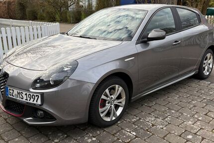 Alfa Romeo Giulietta 113.700 km 10.990 &euro; Rettenbach 89364