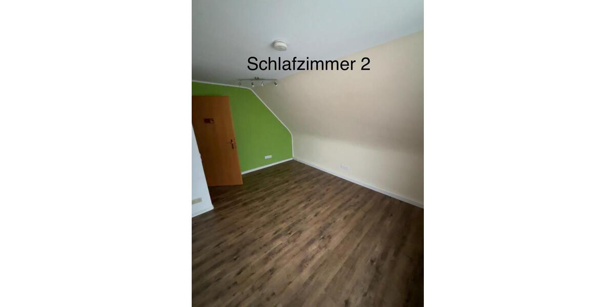 4 Zimmer Dachgeschosswohnung in Bissingen an der Teck 4 zimmer
