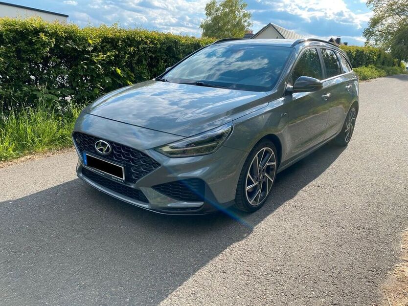 i30