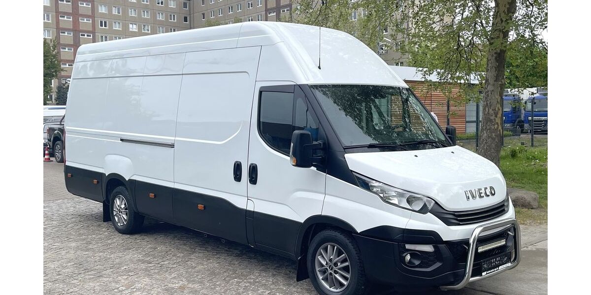 IVECO Andere 188.000 km 25.942 &euro; Berlin 12681