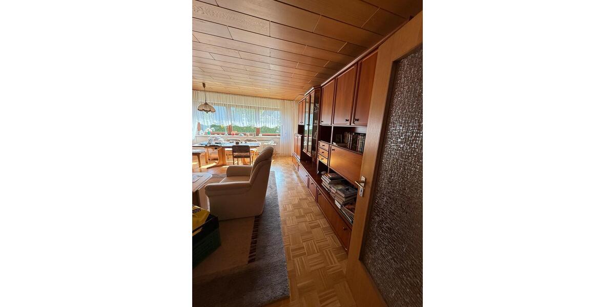 Erdgeschoßwohnung Immenhausen - 3 Zimmer, 90 m&sup2;, 900&euro; | Angebot:26409335