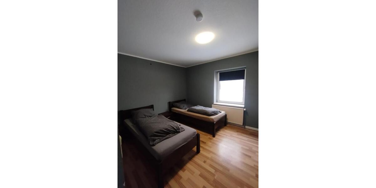 Einfamilienhaus Velten - 10 Zimmer, 500 m&sup2;, 5.000&euro; | Angebot:26361902