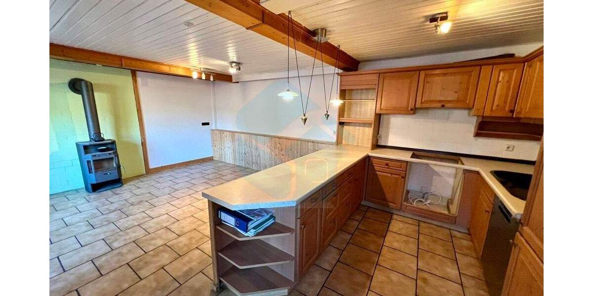 Einfamilienhaus Butzbach / Hoch-Weisel Hoch-Weisel - 5 Zimmer, 129 m&sup2;, 179.000&euro; | Angebot:25385969