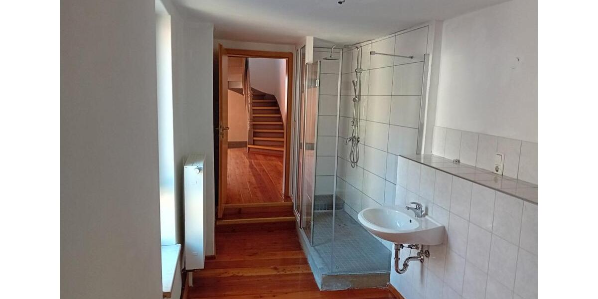 Einfamilienhaus Coburg - 3 Zimmer, 160 m&sup2;, 1.390&euro; | Angebot:26556485