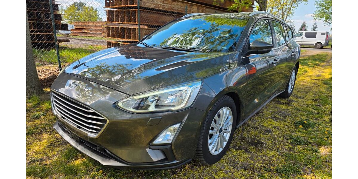 Ford Focus 226.622 km 6.499 &euro; Mittenwalde 15749