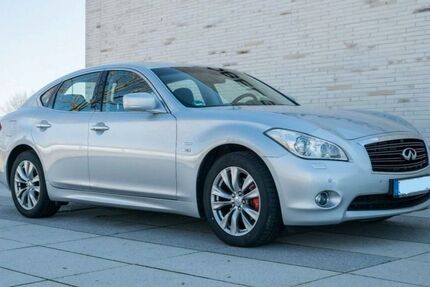 INFINITI M30 171.000 km 11.998 &euro; Heilbronn 74074