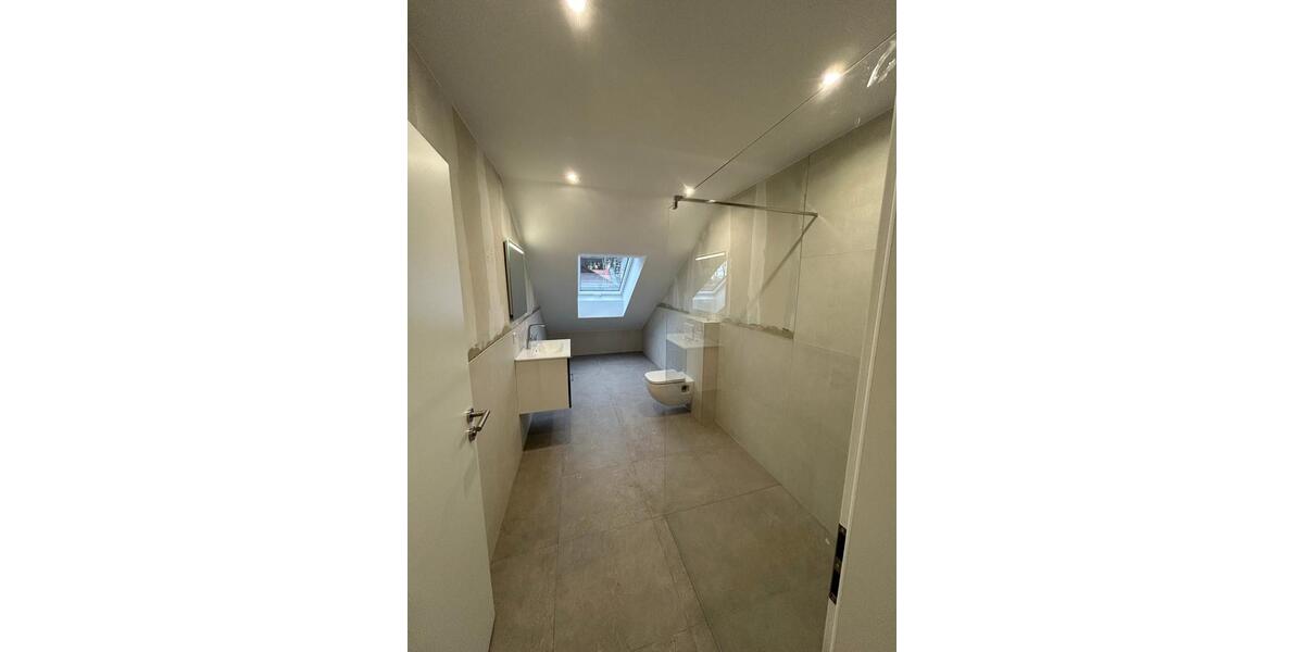 Dachgeschoßwohnung Rhede - 3 Zimmer, 108 m&sup2;, 1.249&euro; | Angebot:26677994