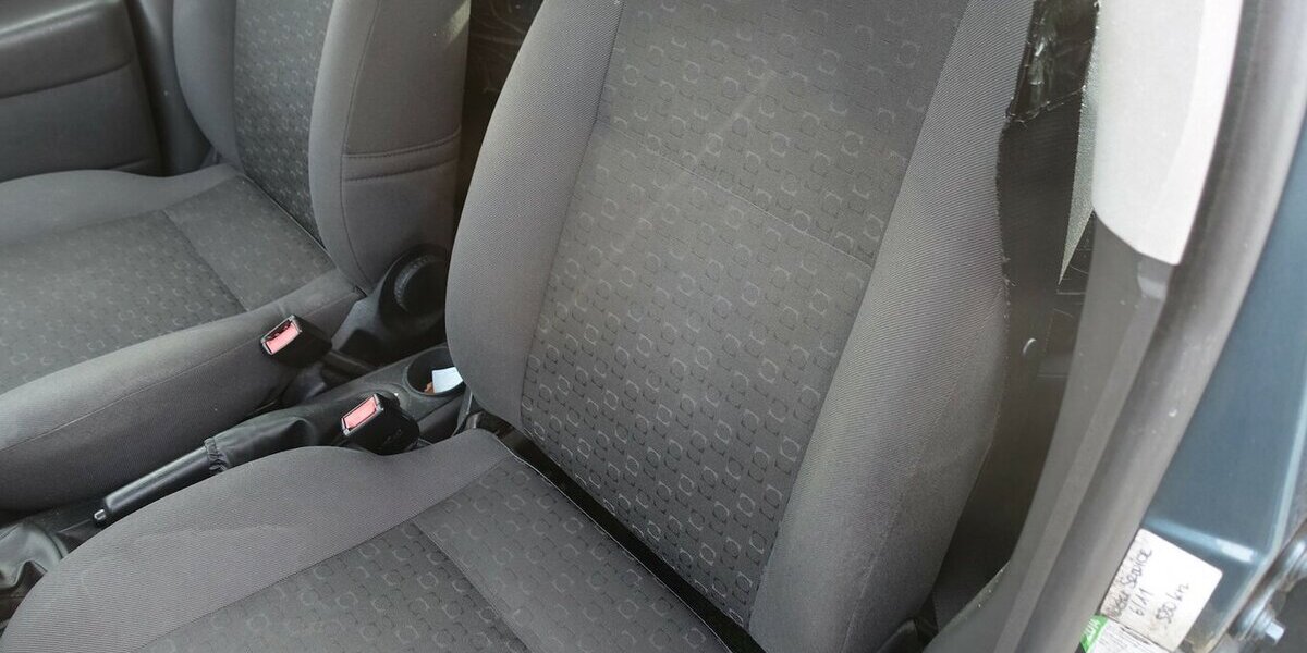 Ford Focus Finesse ohne TÜV Klima AHK Alu WR 4xAirbag 140.000 km 450 &euro; Neumarkt/OPf 92318