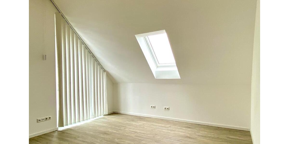 Einfamilienhaus Gilching - 4 Zimmer, 165 m&sup2;, 2.950&euro; | Angebot:24715177