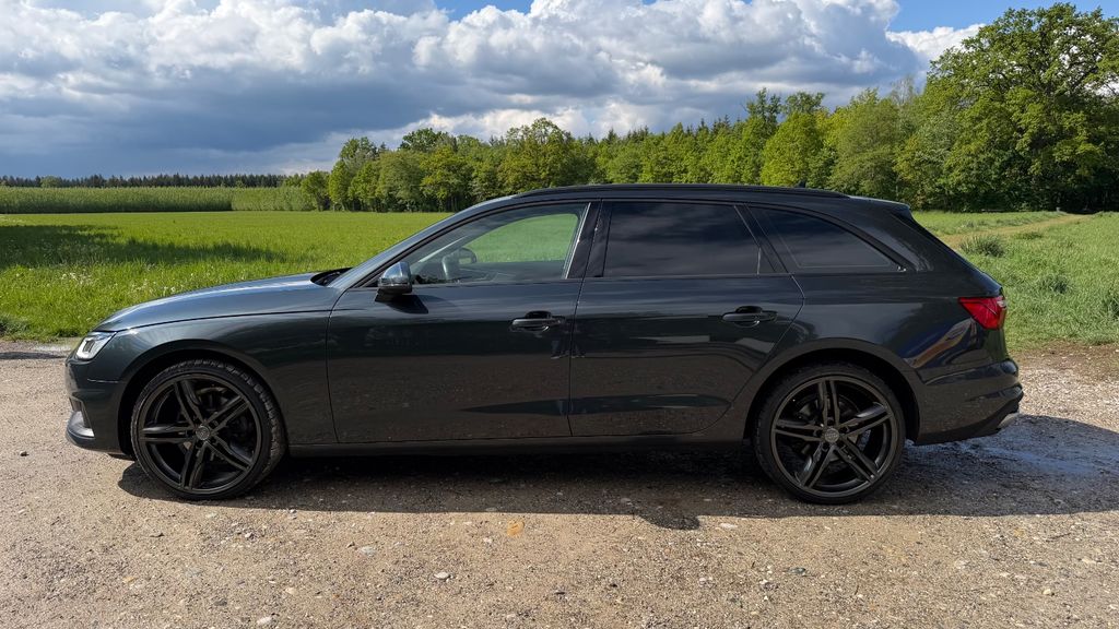 Audi A4 59.000 km 21.900 &euro; Krailling 82152