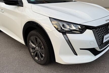 Peugeot 208 42.000 km 13.800 &euro; Rastatt 76437