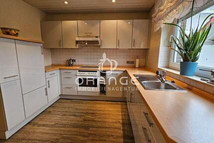 ***Wenn es etwas mehr sein darf - Geräumiges Einfamilienhaus mit Wintergarten*** 4 zimmer