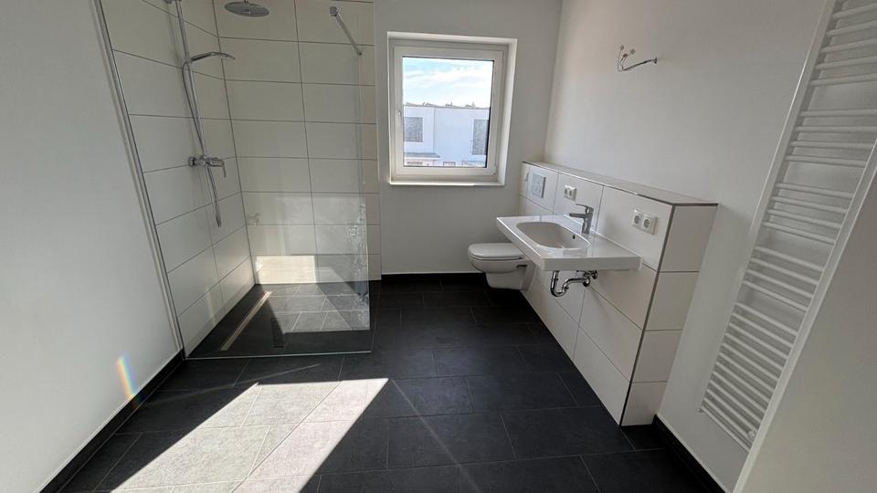 Etagenwohnung Haste - 3 Zimmer, 98 m&sup2;, 1.425&euro; | Angebot:26396230