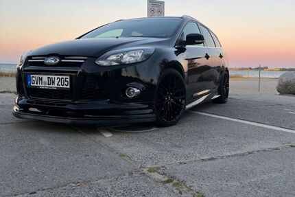 Ford Focus 158.000 km 12.000 &euro; Goldbeck 23948
