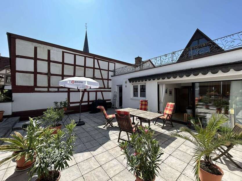 Haus zum Kaufen in Lohr 895.000 € 245 m²