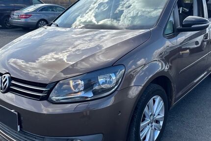VW Touran 355.000 km 3.999 &euro; Troisdorf 53842