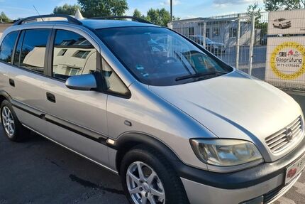 Opel Zafira 199.000 km 1.890 &euro; Hamm 59067