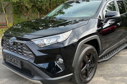 Toyota RAV 4 114.000 km 22.450 &euro; Eberswalde OT Finow 16227