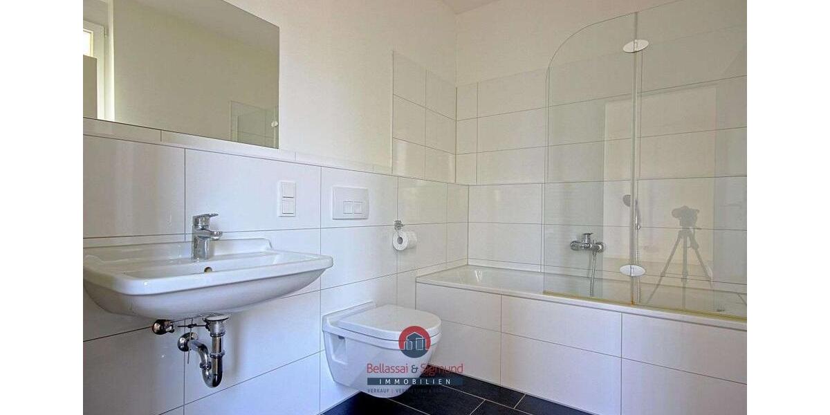 Einfamilienhaus Mülheim an der Ruhr - 3 Zimmer, 120 m&sup2;, 1.677&euro; | Angebot:24699557