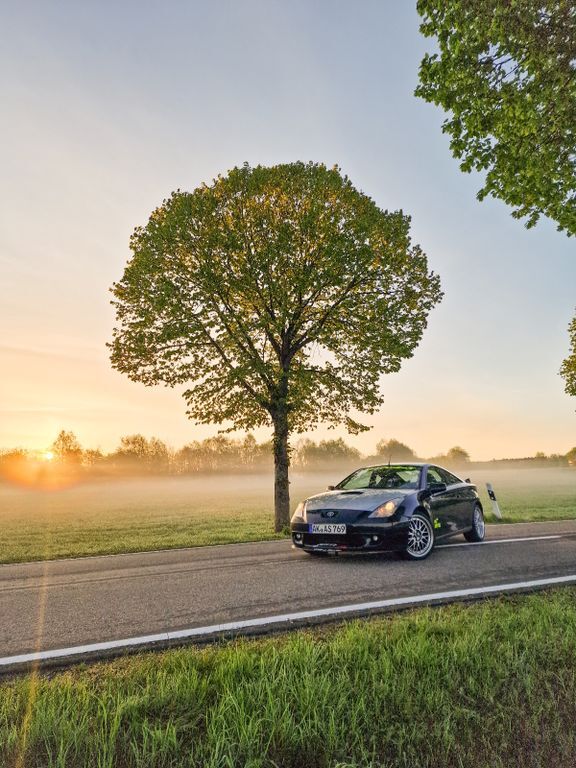 Toyota Celica 170.000 km 10.400 € Emmerzhausen 57520