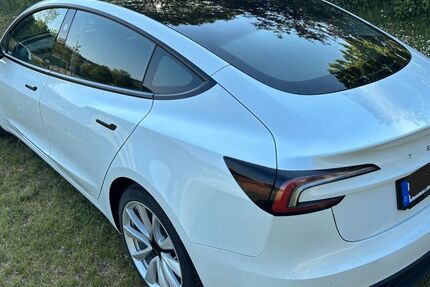 Tesla Model 3 52.744 km 35.900 &euro; Wittighausen 97957