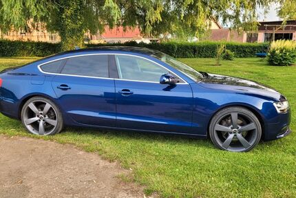 Audi A5 139.000 km 17.300 &euro; Floss 92685