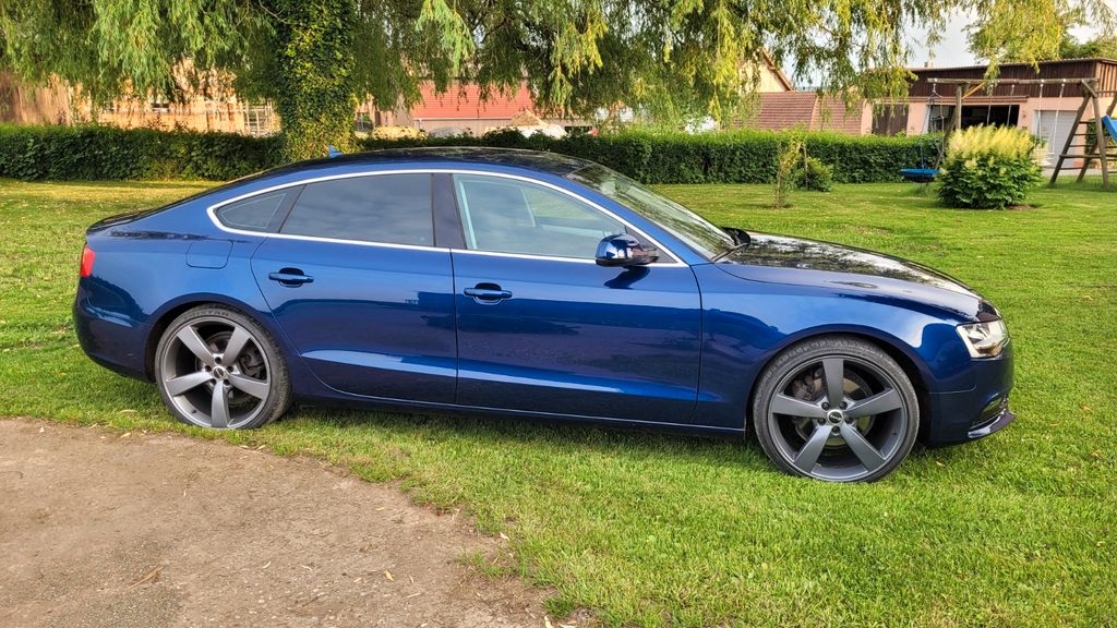 Audi A5 139.000 km 17.300 &euro; Floss 92685