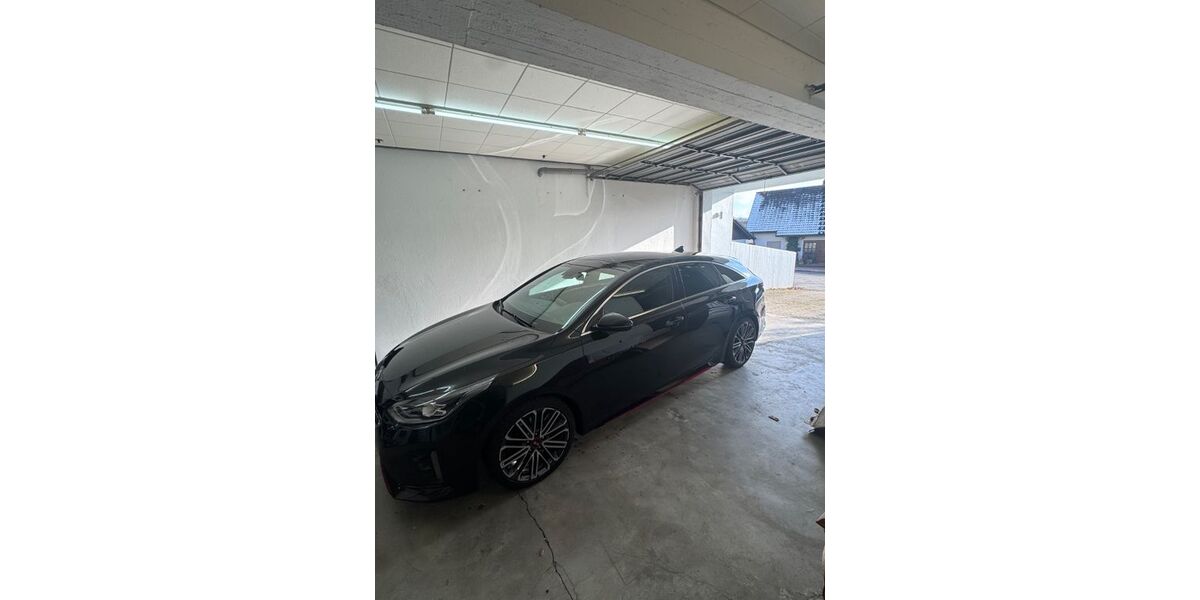Kia pro ceed / ProCeed 106.000 km 19.200 &euro; Wermelskirchen 42929