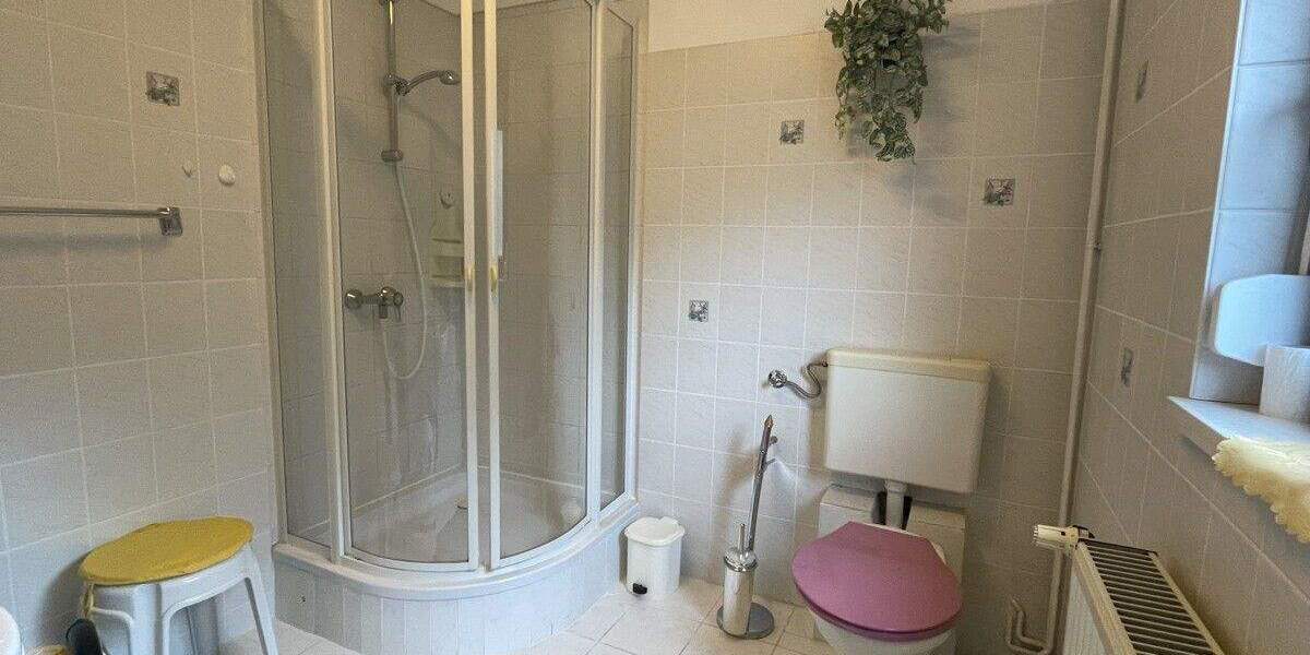 Einfamilienhaus Sitzendorf - 6 Zimmer, 137 m&sup2;, 85.000&euro; | Angebot:24024936