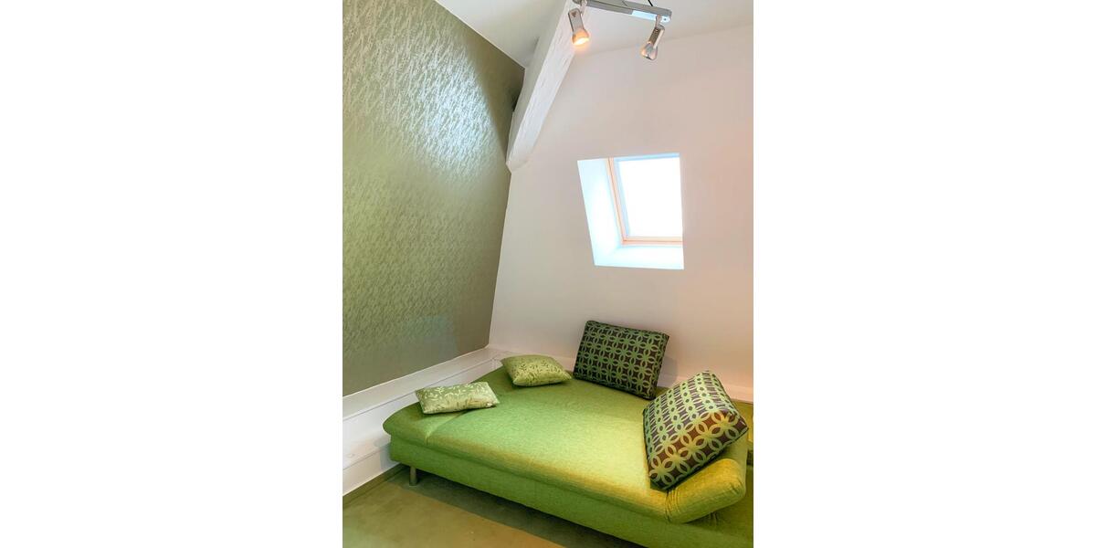 Dachgeschoßwohnung Halle (Saale) - 3 Zimmer, 75 m&sup2;, 1.190&euro; | Angebot:26008357