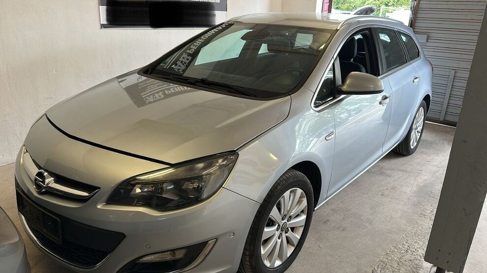 Opel Astra 186.000 km 2.900 € München 81249
