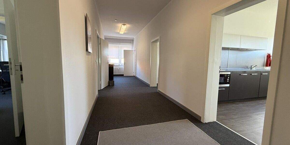 Gewerbeobjekt Gadebusch - 4 Zimmer, 84 m&sup2;, 1.200&euro; | Angebot:26817199