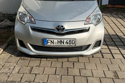Toyota Verso-S 90.000 km 4.500 &euro; Radolfzell am Bodensee 78315