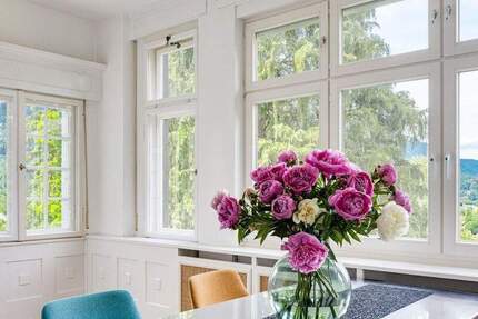 Luxuriöse Altbauwohnung mit historischem Charme und beeindruckendem Panoramablick 4 zimmer