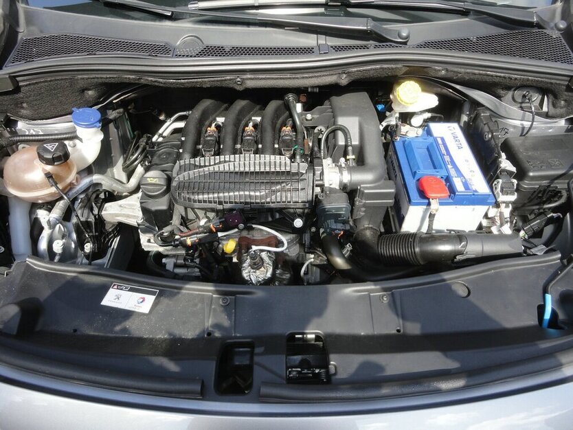 2008 Active 1,2 Klima SHZ PDC Allwetter