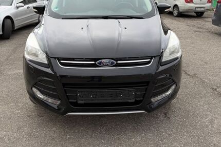 Ford Kuga 98.000 km 7.900 &euro; Fellbach 70736