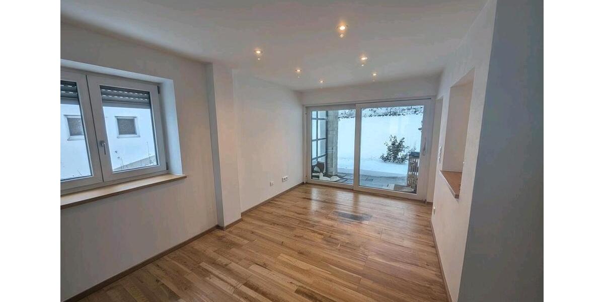 Sehr gepflegtes, neu saniertes, Einfamilienhaus in Waldkirchen 5.5 zimmer