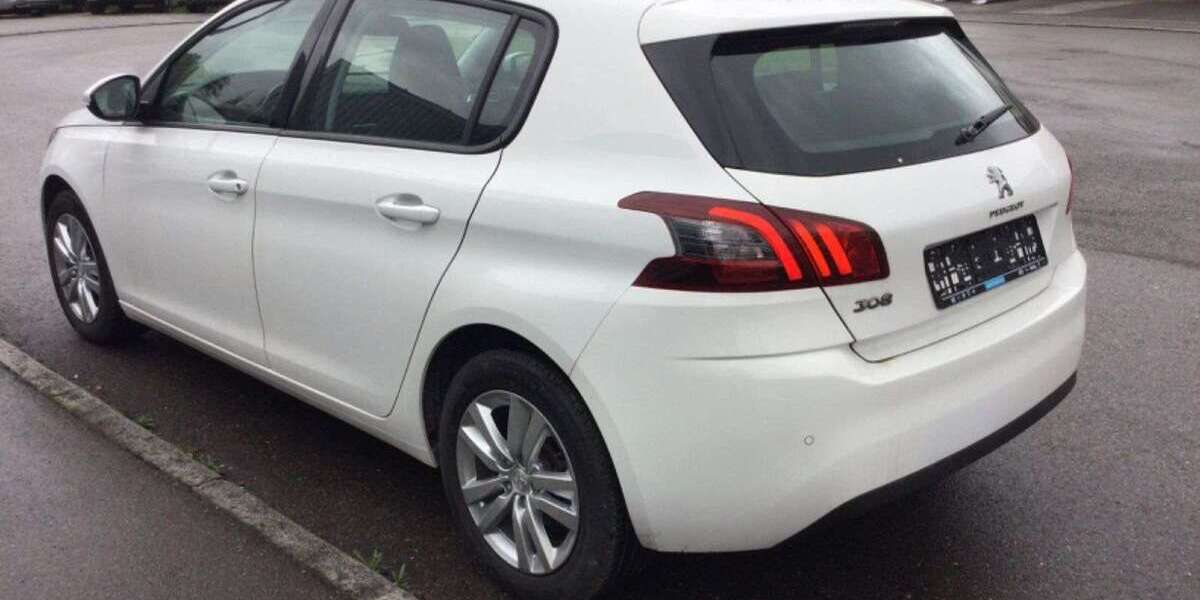 Peugeot 308 53.200 km 11.900 &euro; Metzingen 72555