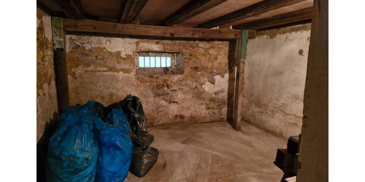 Einfamilienhaus Schwalmtal - 6 Zimmer, 125 m&sup2;, 90.000&euro; | Angebot:26710391