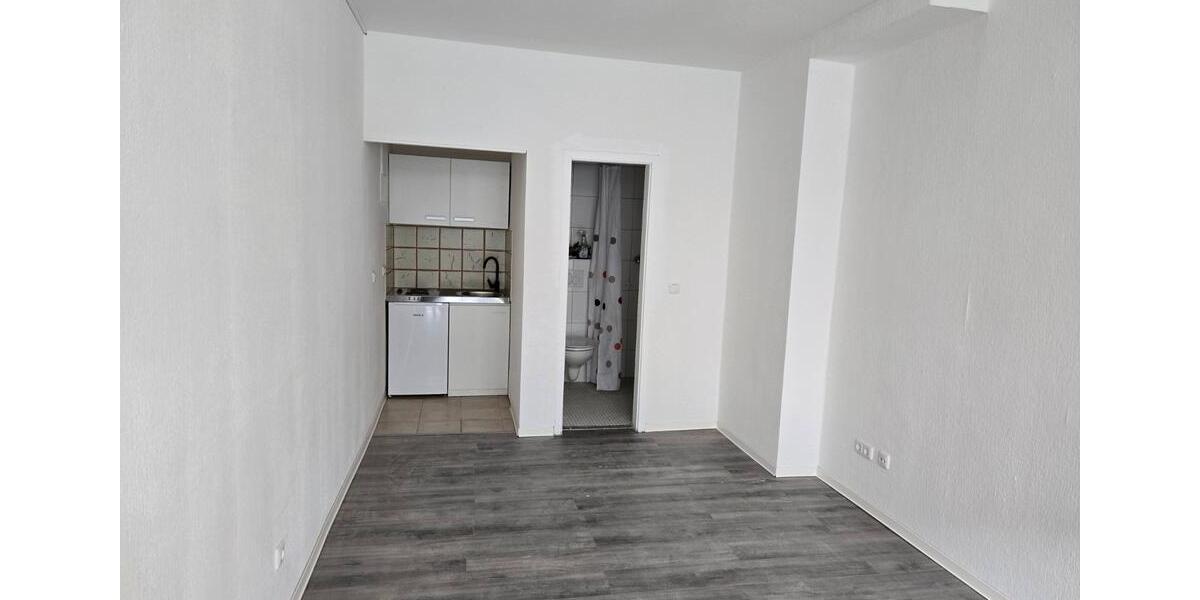 1- Raum Appartement 26 m² teilmöɓeliert & renoviert zu vermieten 1 zimmer